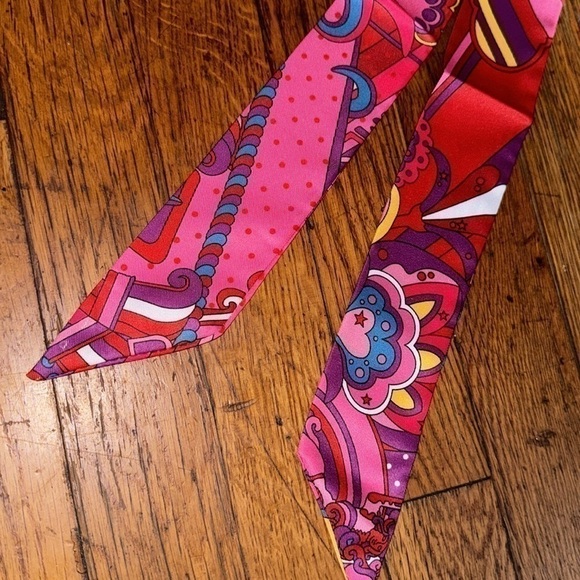 New Headband - Picture 4 of 5